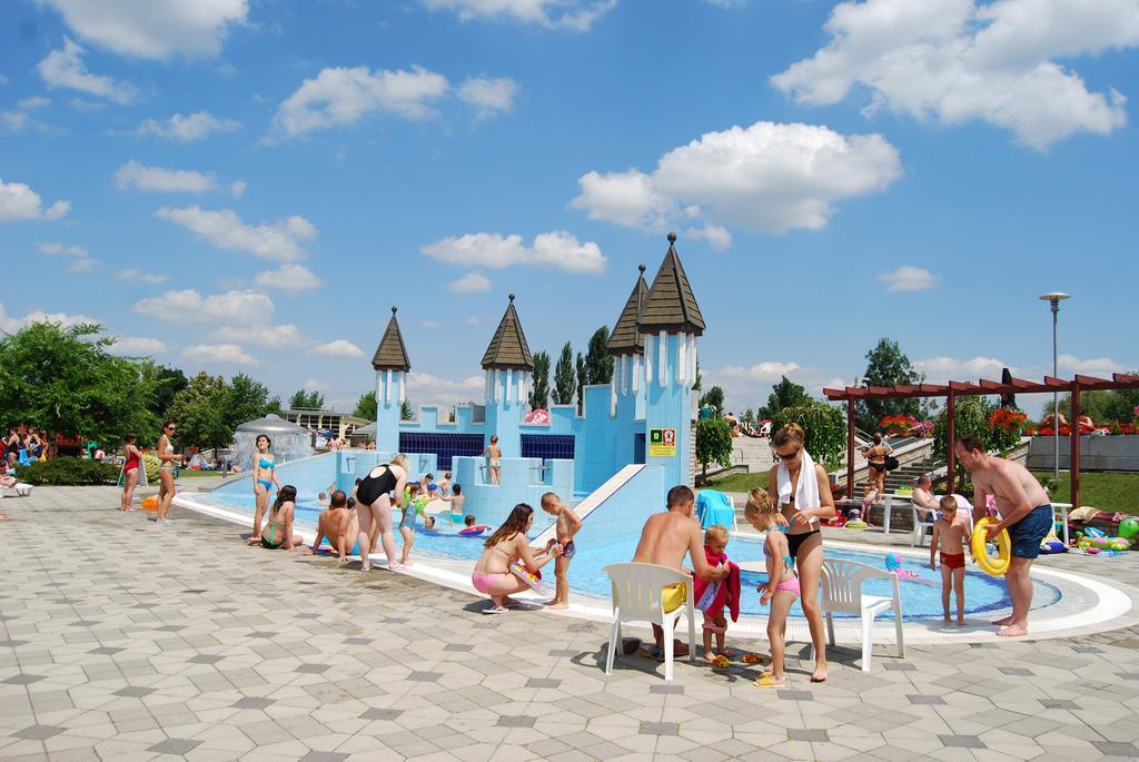 Hotel Termal Tiszaujvaros Ngoại thất bức ảnh