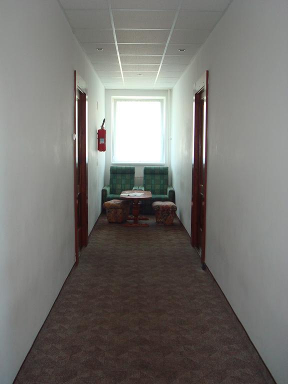 Hotel Termal Tiszaujvaros Phòng bức ảnh
